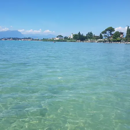 Sky Garda View Appartamento Sirmione